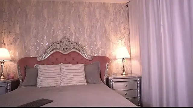 AngelineConnor on StripChat