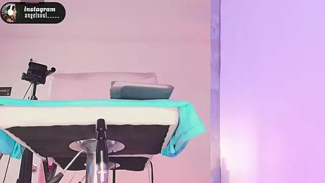 Angelst__ on StripChat