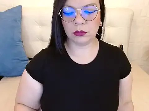 Angiee_BBW's avatar