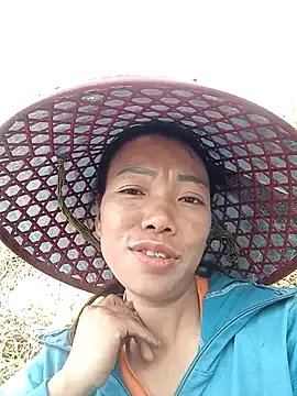 anna-can on StripChat