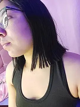 anni_ross on StripChat