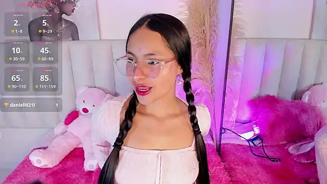 Annie__2 on StripChat