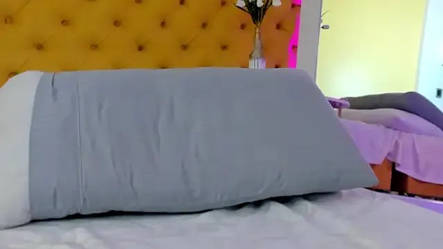 AnniieCooper on StripChat