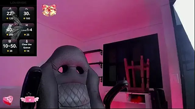 Anny_Kiitty on StripChat