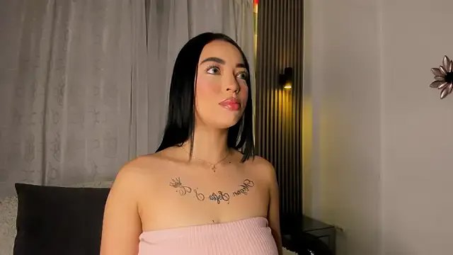 AnthonellaSweet on StripChat