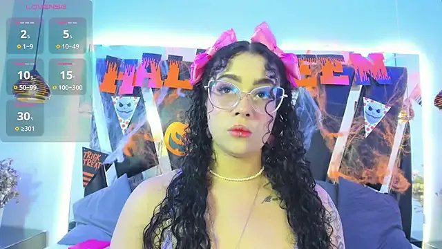 antonelllepiercee on StripChat