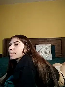 AntoniaHottie on StripChat