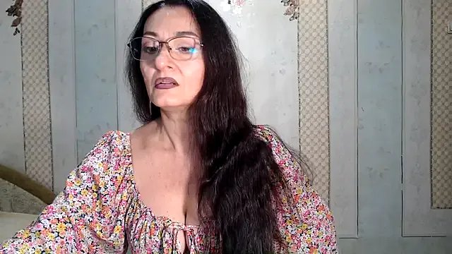 Antralyn on StripChat