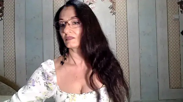 Antralyn on StripChat