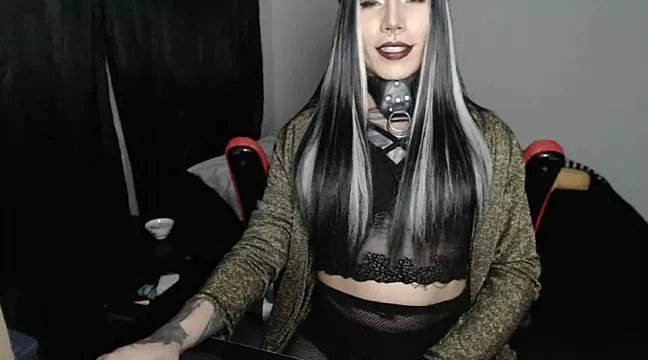 april_simons2 on StripChat