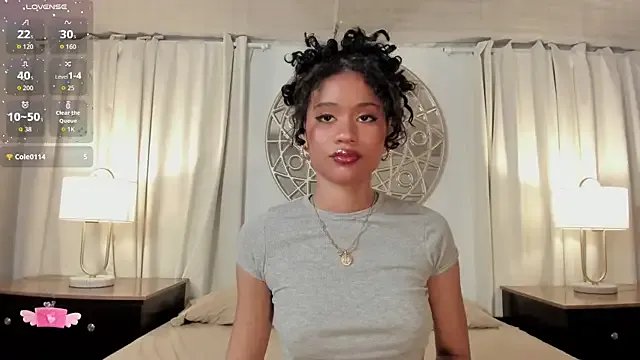 Aprillbrunette on StripChat