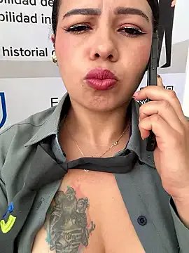 Ariana-07 on StripChat