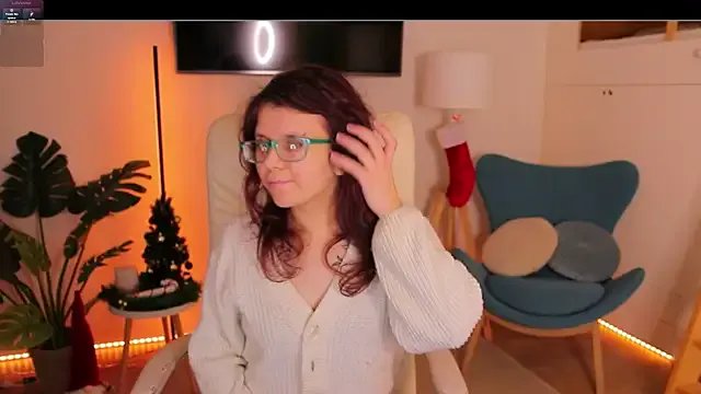 Ariell_Mini on StripChat