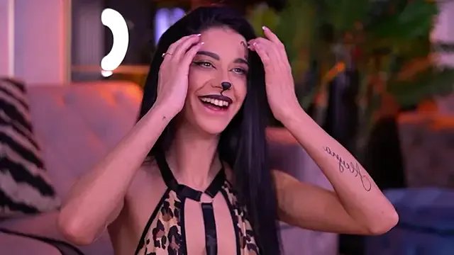 ArinaCarter on StripChat