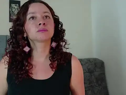 ArtesanaMK on StripChat