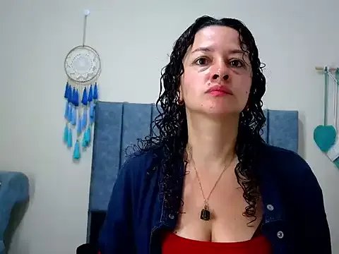 ArtesanaMK on StripChat