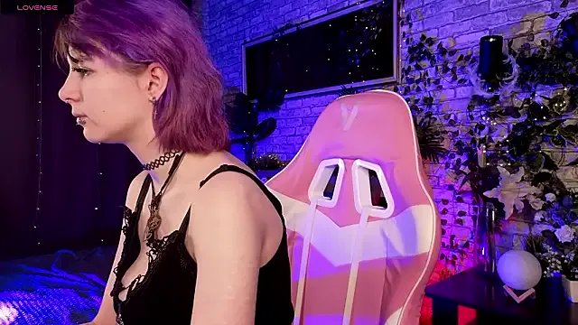 Ashley_Veil on StripChat