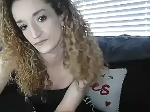 AshleyRain on StripChat