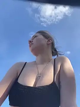 AsynaYuuki on StripChat