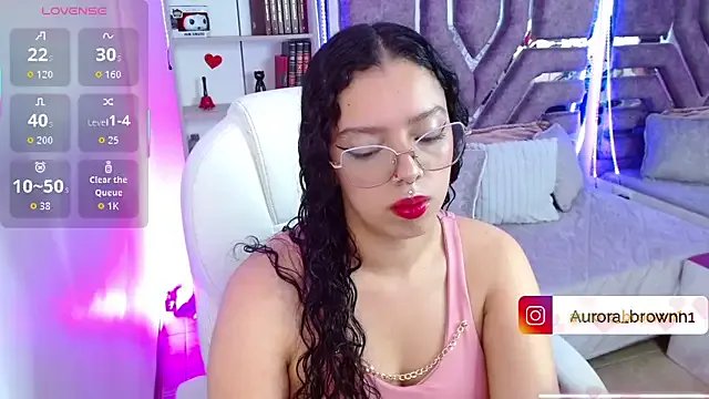 Aurora_Brownn on StripChat