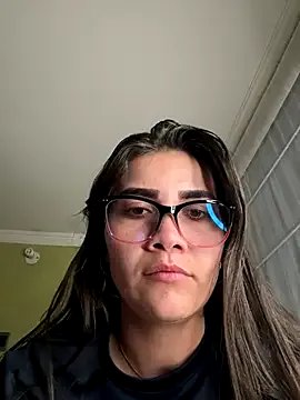 aurora_divine on StripChat