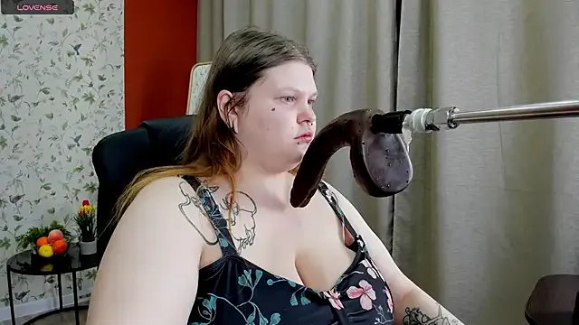 AuroraDemoni on StripChat