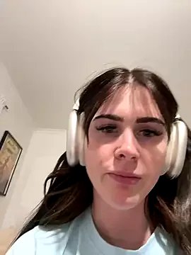 aus_queen on StripChat