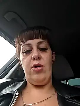 AvaDivaMilf on StripChat