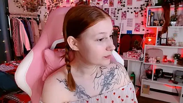 Ayla_Hicks on StripChat