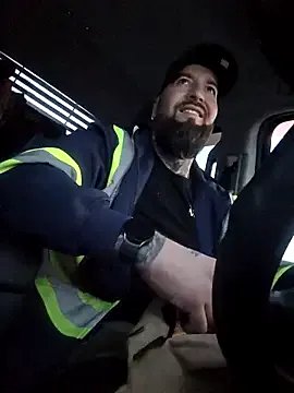 Beardedtattood on StripChat