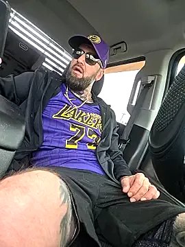 Beardedtattood on StripChat