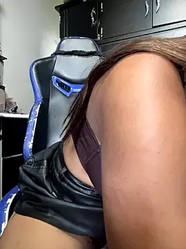 belaa_1 on StripChat