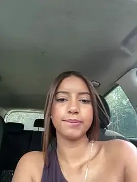 belaa_1 on StripChat