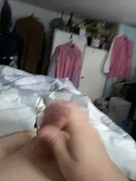 bigschlong290 on StripChat