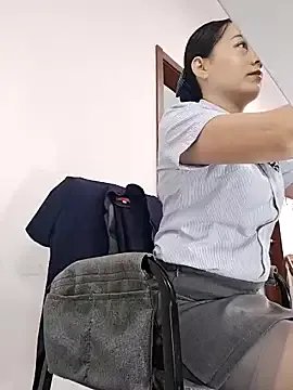 bingxin- on StripChat