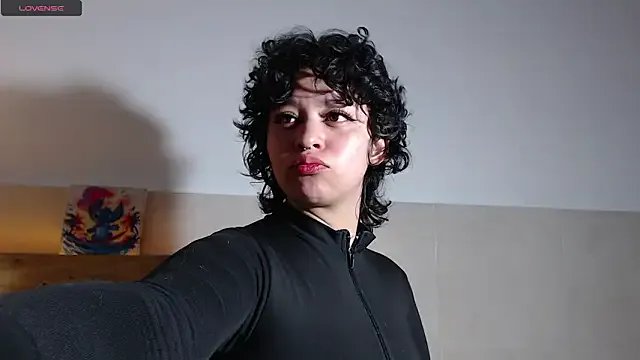 Bitsy_Messy on StripChat