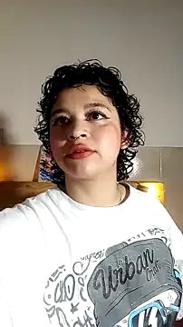 Bitsy_Messy on StripChat