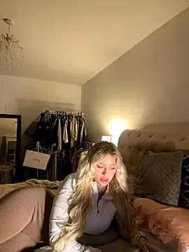 blissdimicco on StripChat