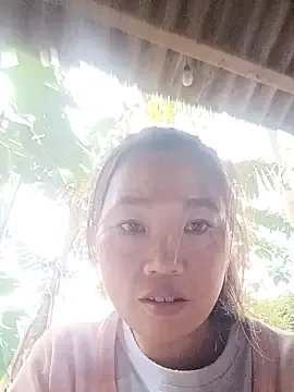 blonde_blg on StripChat