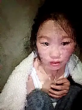 blonde_blg on StripChat