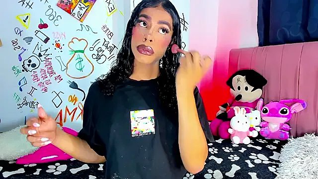 bloom444 on StripChat