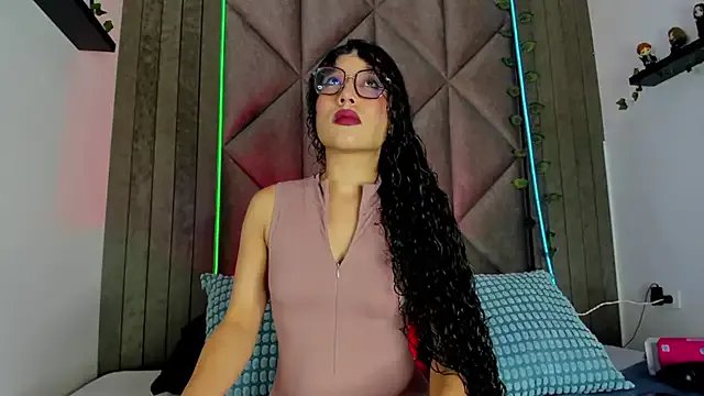 BriaConner_ on StripChat