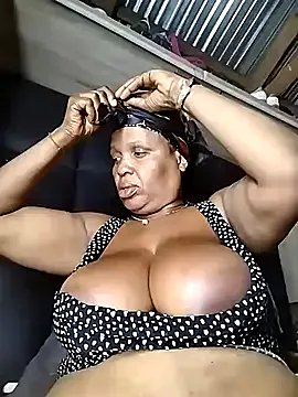 bubblendz1988 on StripChat