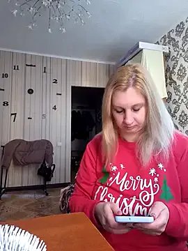 BustyBlond on StripChat