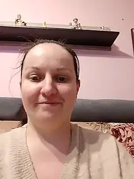 BustyLadyAlma — Play with tits,cum show,anal show