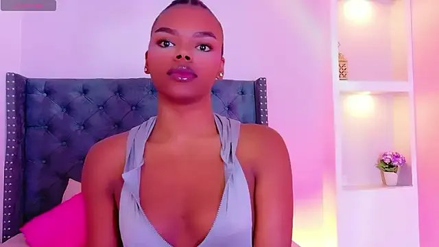 CamiEstrada's avatar