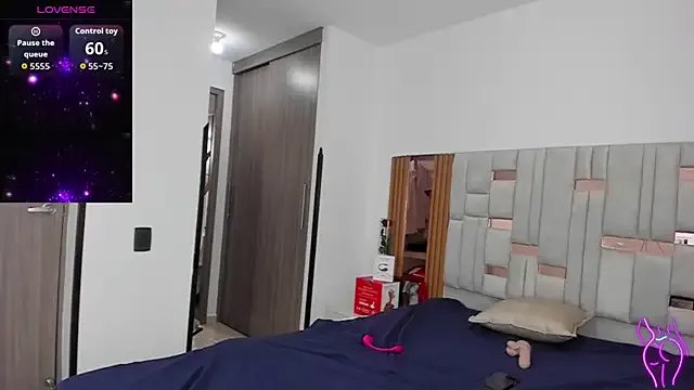 CamilaBliss on StripChat