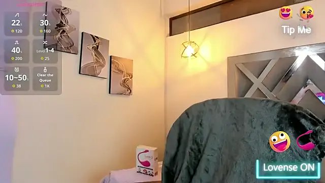 Candy_Hott7 on StripChat