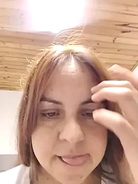 CARITOMIO on StripChat