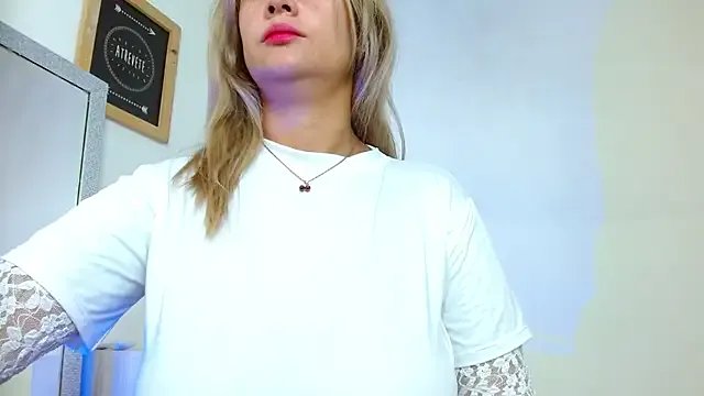 carla_beer on StripChat